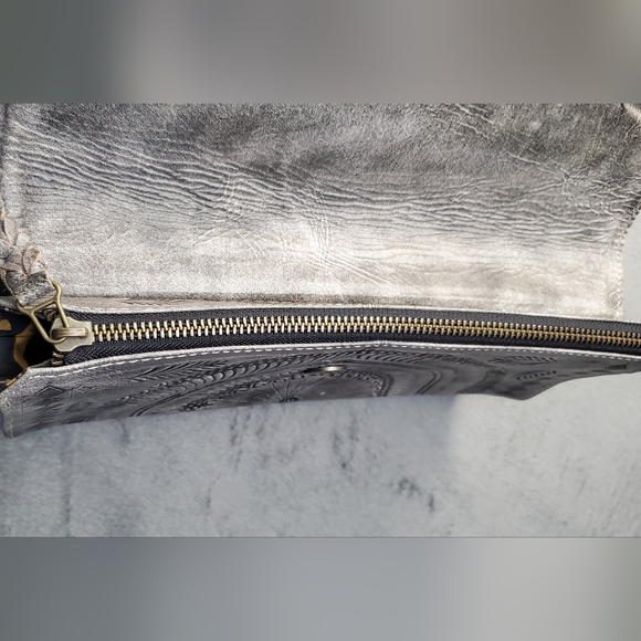 Leaders in Leather Gray Leather Clutch - Picture 10 of 11